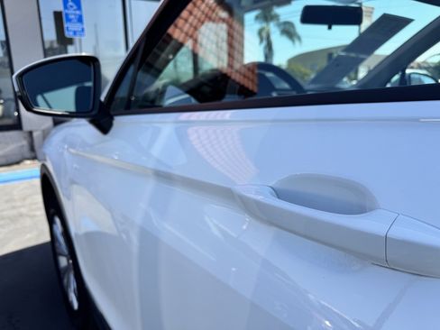 Used 2020 Volkswagen Tiguan S FWD image 14