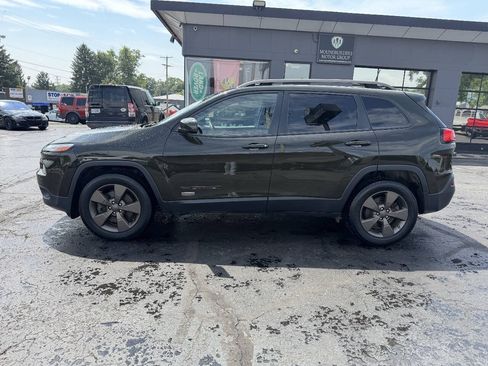 Used 2017 Jeep Cherokee 75th Anniversary AWD/4WD image 4
