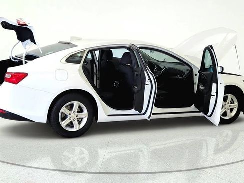 Used 2024 Chevrolet Malibu LT FWD image 12