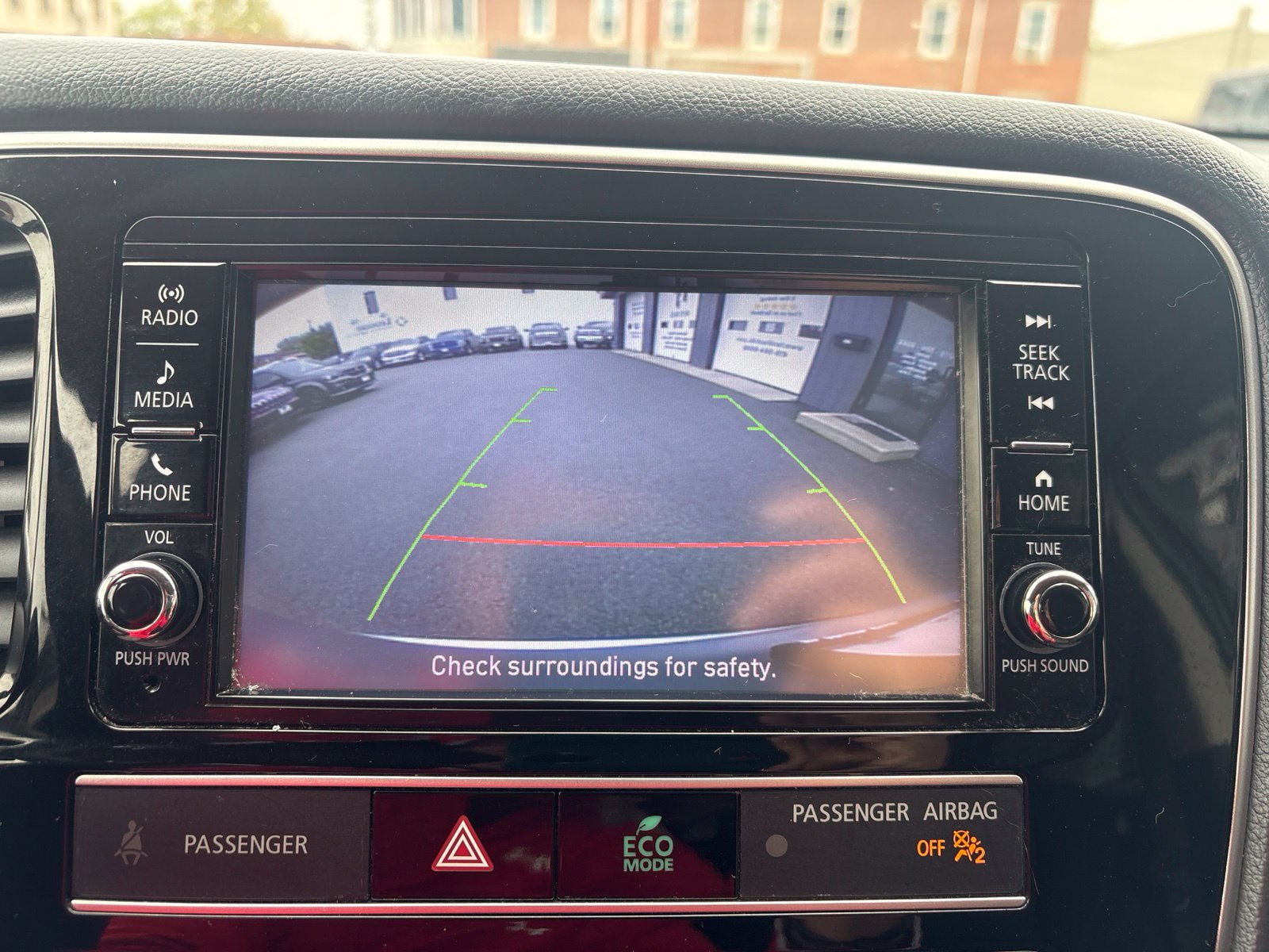 Used 2019 Mitsubishi Outlander AWD image 23