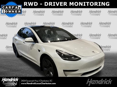 Used 2023 Tesla Model 3 Standard Range image 1