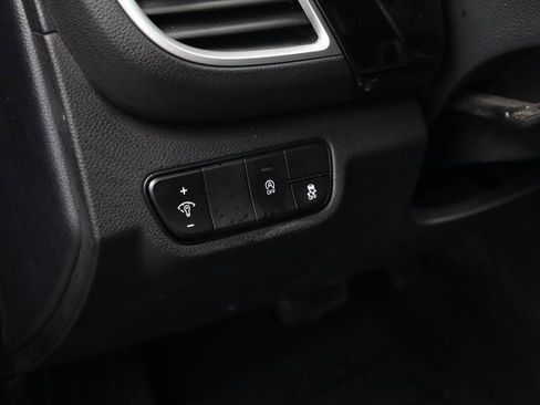 Used 2024 Kia Seltos S image 12