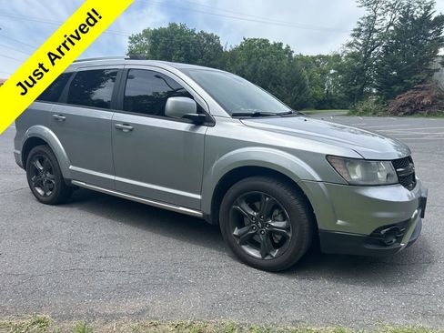 Used 2018 Dodge Journey Crossroad AWD/4WD image 1