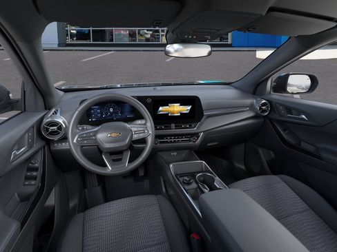 New 2027 Chevrolet Equinox LT w/ LPO, Floor Liner Package FWD image 15