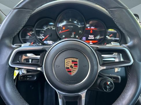 Used 2018 Porsche 911 Carrera RWD image 15