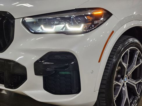 Used 2023 BMW X5 sDrive40i w/ M Sport Package image 14