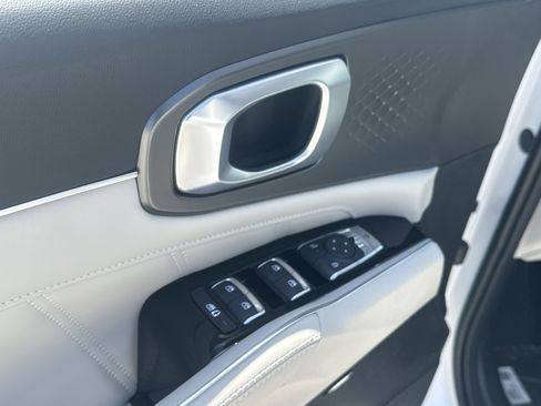 New 2026 Kia Sorento SX FWD image 16