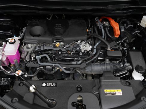 Used 2023 Toyota Sienna XSE AWD/4WD image 33