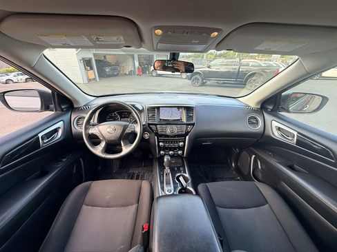 Used 2020 Nissan Pathfinder SV AWD/4WD image 14