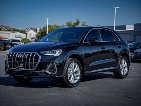 Certified 2025 Audi Q3 2.0T Premium Plus w/ Premium Plus Package image 8