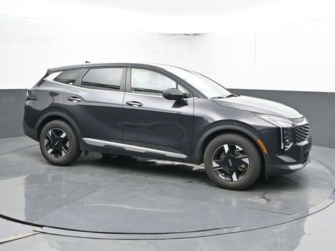Used 2026 Kia Sportage LX FWD image 4