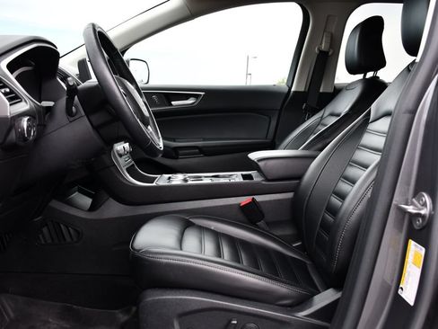 Used 2021 Ford Edge SEL w/ Convenience Package FWD image 17