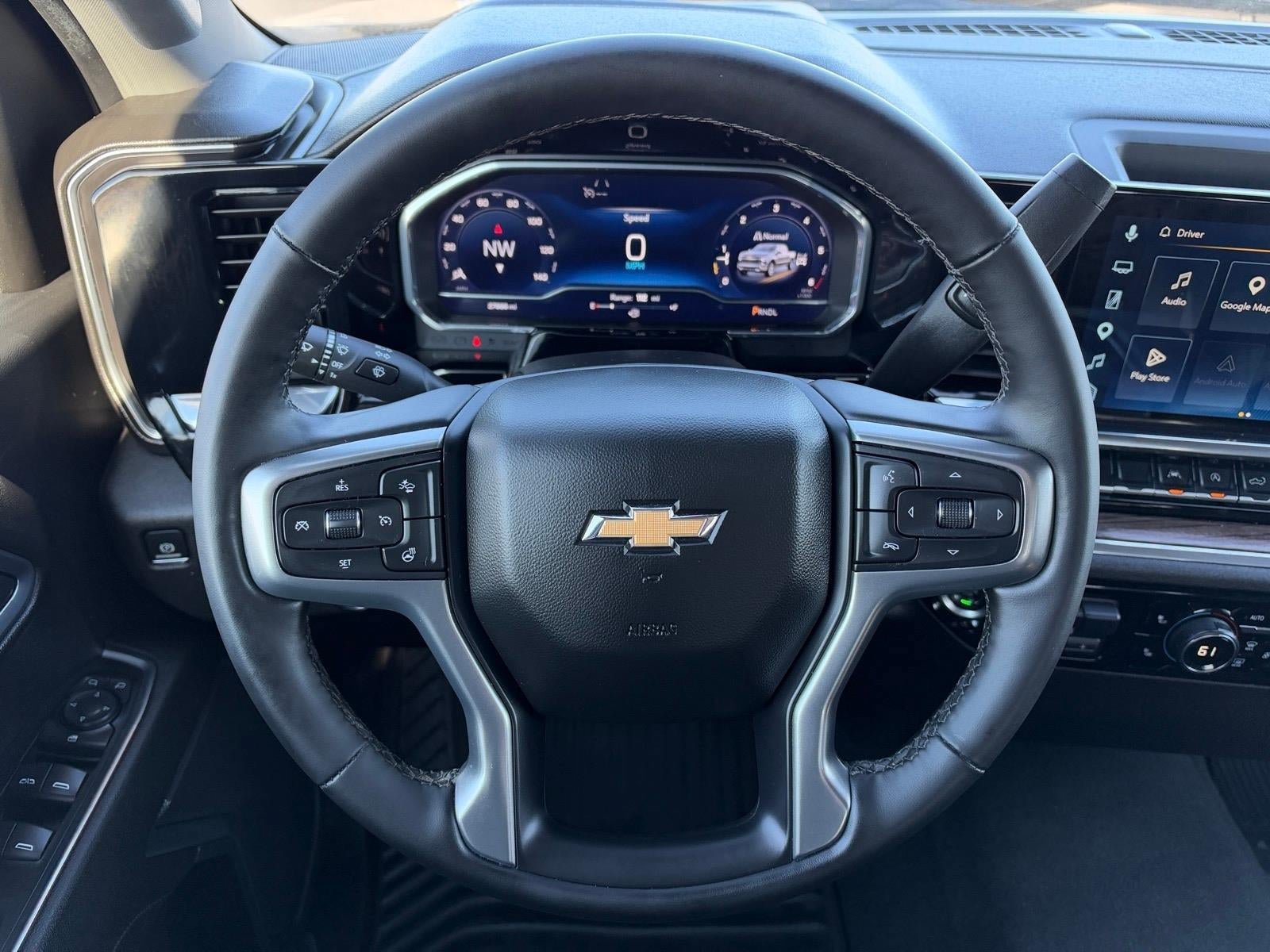 Used 2025 Chevrolet Silverado 1500 LT AWD/4WD image 10