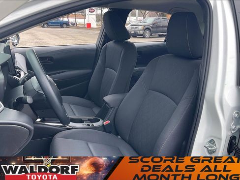 Used 2023 Toyota Corolla LE w/ LE Convenience Package image 29