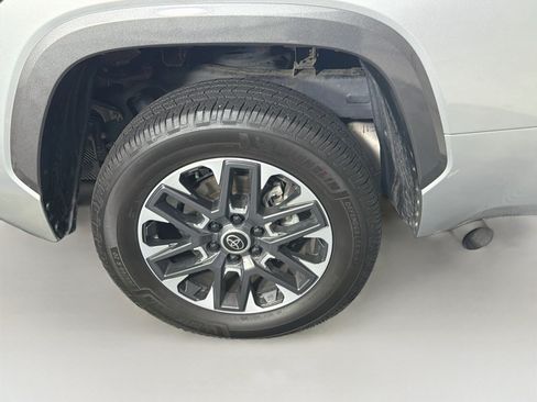 Used 2022 Toyota Tundra Limited RWD image 11