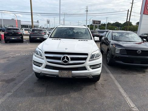 Used 2015 Mercedes-Benz GL 450 4MATIC image 2