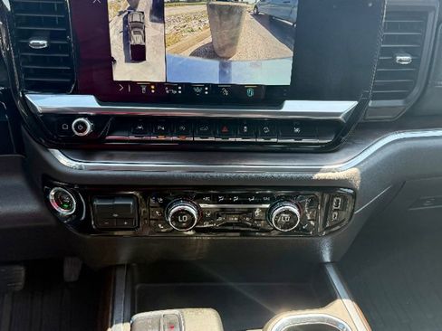 Used 2023 GMC Sierra 1500 SLT w/ SLT Premium Plus Package image 19