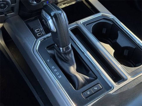 Used 2019 Ford F150 Platinum w/ Equipment Group 701A Luxury image 21