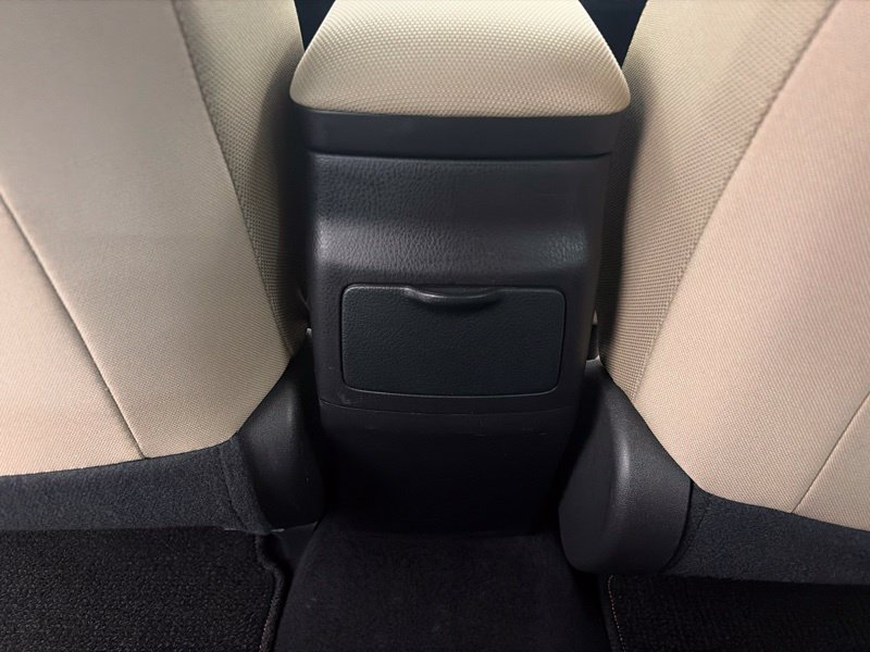 Used 2015 Toyota Corolla LE FWD image 17
