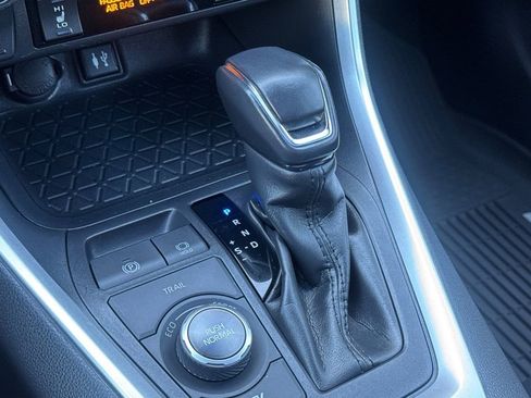 Used 2019 Toyota RAV4 XSE image 20