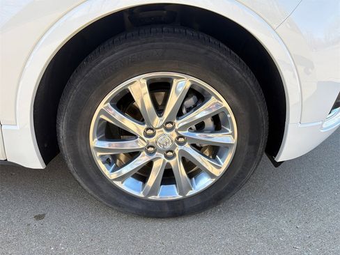 Used 2020 Buick Envision Essence image 23