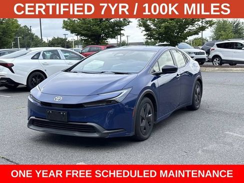 Used 2024 Toyota Prius LE FWD image 5