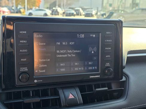 Used 2022 Toyota RAV4 XLE image 30