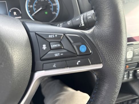 Certified 2024 Nissan Leaf SV Plus FWD image 22