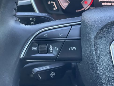 Used 2020 Audi Q3 2.0T Premium Plus w/ Premium Plus Package image 29