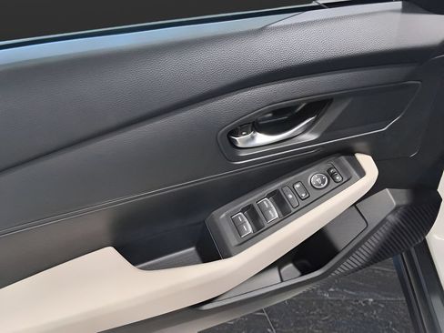 Used 2025 Honda Accord LX image 10