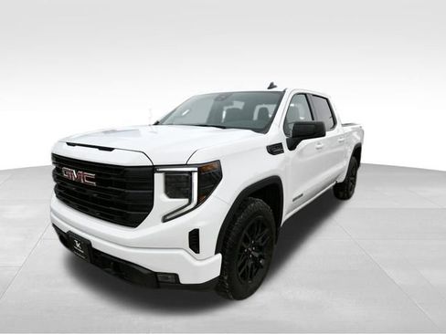 Used 2025 GMC Sierra 1500 Elevation image 4