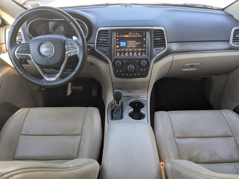 Used 2017 Jeep Grand Cherokee Limited w/ Luxury Group II image 23