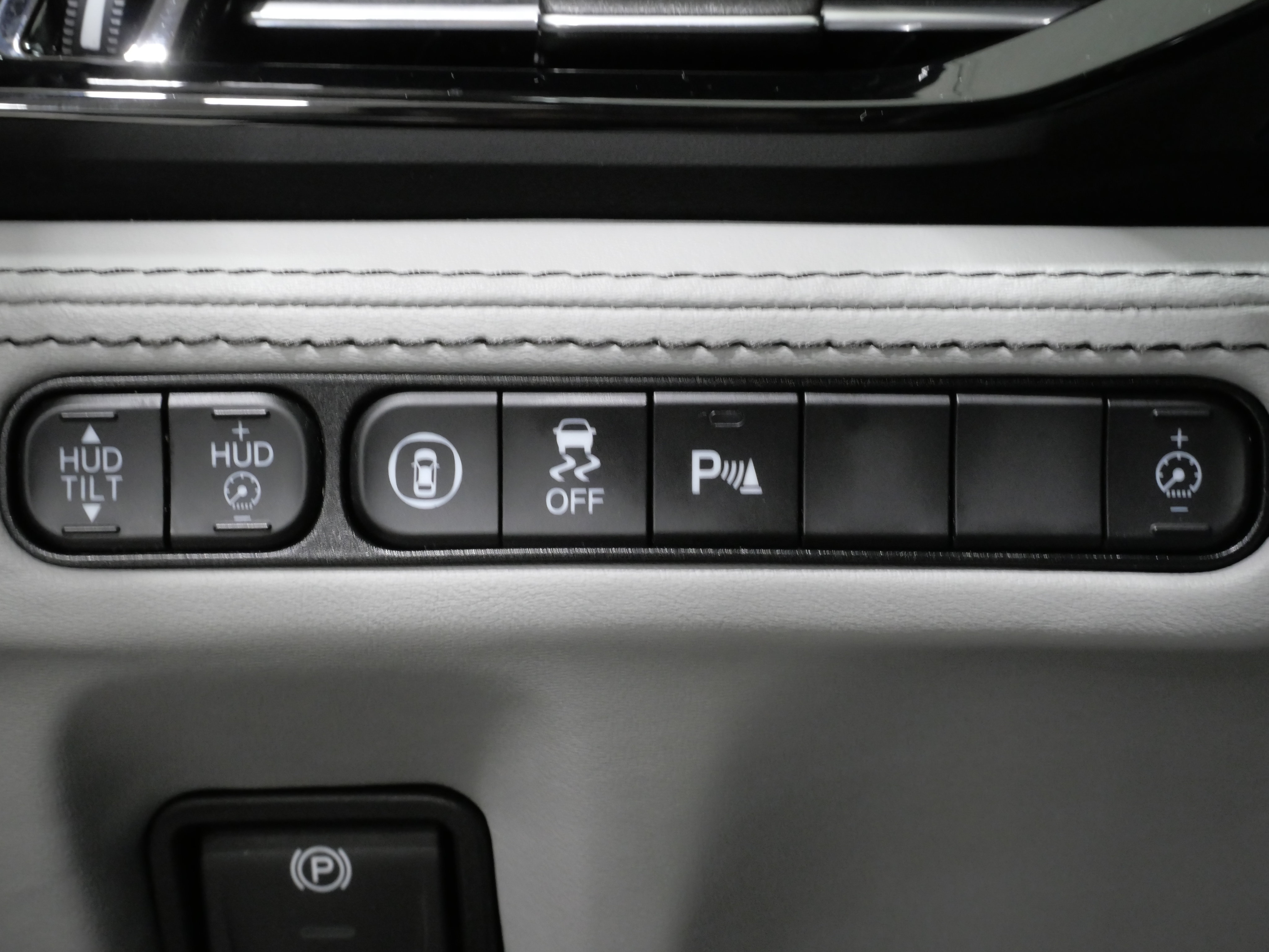 Used 2024 Acura MDX w/ Advance Package AWD/4WD image 15