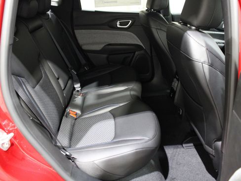 New 2025 Jeep Compass Latitude w/ Convenience Group image 27