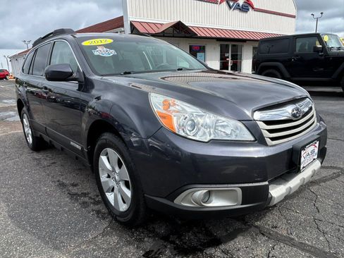Used 2012 Subaru Outback 2.5i Limited w/ Moonroof Pkg AWD/4WD image 3