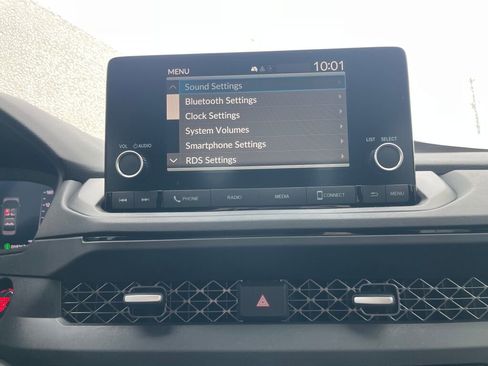 Used 2024 Honda Accord EX image 11