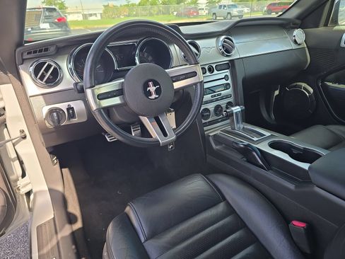 Used 2007 Ford Mustang Premium RWD image 10