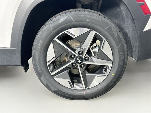 Used 2025 Hyundai Tucson SEL AWD/4WD image 11