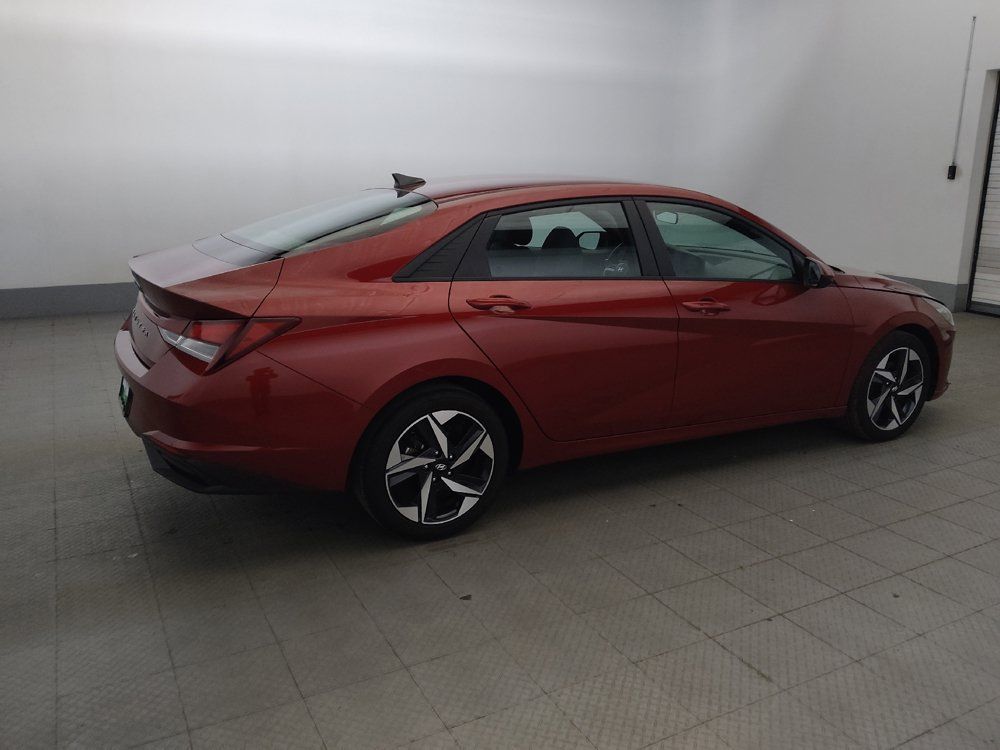 Used 2023 Hyundai Elantra SEL w/ Convenience Package FWD image 10