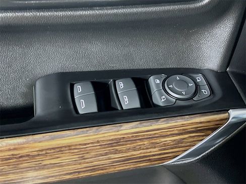 Used 2019 Chevrolet Silverado 1500 High Country image 17