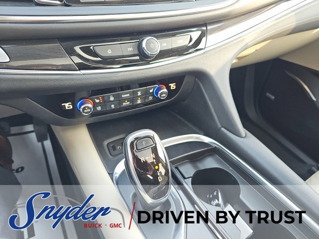 Used 2018 Buick Enclave Premium w/ Experience Buick Package FWD image 23