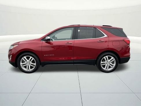 Used 2020 Chevrolet Equinox Premier image 2