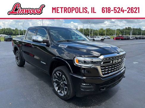Used 2025 RAM 1500 Limited w/ Trailer Tow Group AWD/4WD image 14