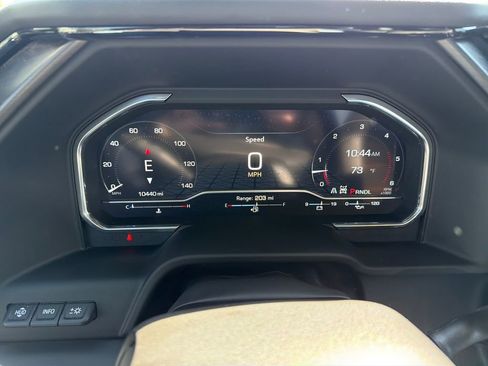 Certified 2025 GMC Sierra 2500 AT4 w/ AT4 Premium Plus Package AWD/4WD image 23