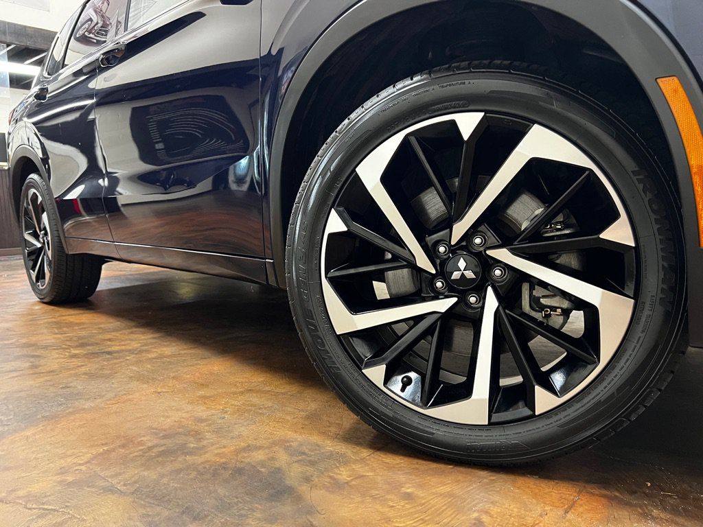 Used 2022 Mitsubishi Outlander SEL FWD image 43