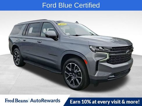 Used 2022 Chevrolet Suburban RST w/ Luxury Package AWD/4WD image 1