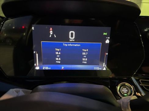 Used 2025 Chevrolet Trax RS w/ Driver Confidence Package image 5