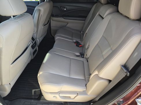 Certified 2022 Honda Pilot Special Edition image 19