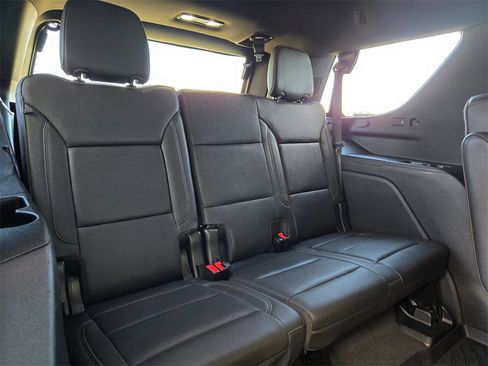 Used 2022 Chevrolet Tahoe LT w/ LT Signature Plus Package image 26