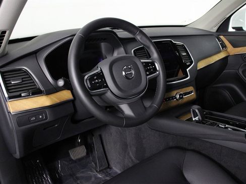 Certified 2024 Volvo XC90 T8 Plus w/ Protection Package Premier image 14